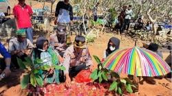 Korban Dukun Pengganda Uang Suami Istri Dimakamkan di Pesawaran