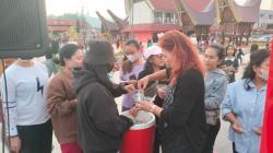Panglimata' Gelar Bagi Takjil dan Konser Malam Paskah serta Diskusi Ekspresi Toleransi di Toraja