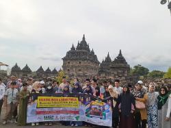 Siswa Disabilitas Menikmati Wisata Budaya, Pendidikan dan Ngabuburit di Yogyakarta