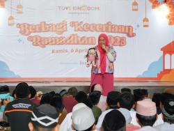 Toys Kingdom Hadirkan Senyum Keceriaan Ramadan kepada 100 Anak Yatim dan Duafa