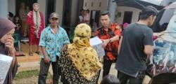 Indahnya Ramadhan, Zulfikar Suhardi Bagikan Ratusan Paket Bahan Pokok