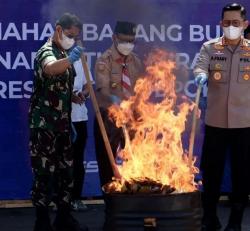 Sabu Kualitas Premium Beredar di Depok, Polres Depok Musnahkan dengan Blender
