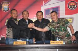 Pangdam XIV/Hsn dan Kapolda Sulsel Komitmen Jaga Kedamaian dan Kondusifitas Makassar