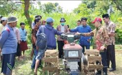 Keren! Anak Desa asal Sampang Berhasil Ciptakan Handtraktor Remote dari Barang Bekas, Ini Bentuknya