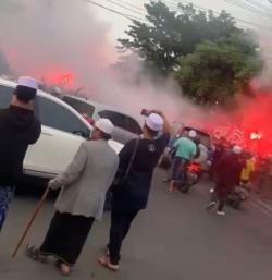 Tutup Sebagian Jalan dan Nyalakan Flare saat Bagi Takjil di Kenjeran, Polisi Ngaku Kecolongan