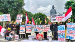 Hari Bumi, Aktivis Ecoton Minta Pemprov Atasi Krisis dan  Buruknya Tata Kelola Lingkungan di Jatim