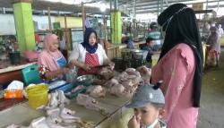 Harga Daging Ayam Merangkak Naik Jelang Lebaran