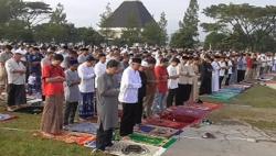 2000 Jemaah Muhammadiyah Sumedang Shalat Idul Fitri 1444 H di Lapang PPS