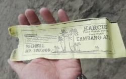 Geger Usai Lebaran, Tertulis Tiket Parkir di Anyer Rp100 Ribu