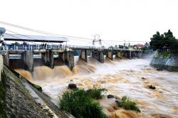 Bendung Katulampa Siaga 3, Depok dan Jakarta Waspada Banjir