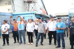 Wagub Lepas Ribuan Pemudik Motor via Jalur Laut