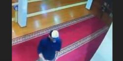 Viral, Bule Australia Ngamuk Ludahi dan Marahi Imam Masjid, Kesal Dengar Suara Murotal Alquran