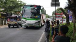 Rombongan Bus Telolet Basuri Jadi Buruan Warga Sekitar Anyer, Ini Kata Kapolres Cilegon