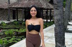 Rachel Vennya Liburan Pakai Strapless Bra Hitam, Netizen: Kok Anaknya Ga Diajak