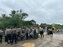 Berikan Rasa Aman dan Nyaman, Polres Way Kanan Datangi Lokasi Luapan Air Sungai Asun di Lembasung