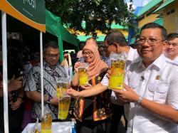 Selama Ramadhan, Apical Group Edukasi HET dan Gelar Bazar Minyakita