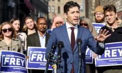 Adzan 5 Waktu Bebas Berkumandang di Minneapolis AS, ini Profile Wali Kota Jacob Frey