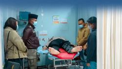 Hari Pertama Jabat Kapolres Sukoharjo, AKBP Sigit ke Kartasura Jenguk Anggota Sakit 