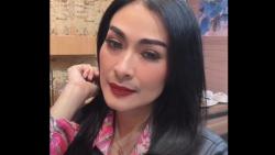 Sedih Hadapi Netizen Maha Benar Hujat Anak dan Suaminya,  Iis Dahlia : Pikiranya Ngeres