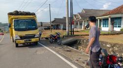 Truk vs Motor, Wanita Paruh Baya Meninggal Dunia di Lokasi