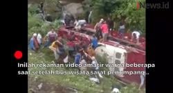 Bus Rombongan Warga Tangerang-Tangsel Masuk Jurang di Guci Tegal