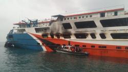 Detik-detik Kapal KMP Royce 1 Terbakar di Laut Merak, Seperti Ini Kondisinya