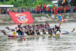 Lomba Dayung Perahu Majapahit, Menkav 2 Marinir Juara Umum