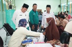 Wabup Subandi Support Kegiatan Donor Darah di SMAN 1 Sidoarjo