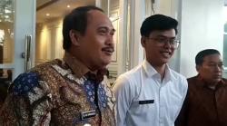 Guru ASN Muda Temui Bupati Pangandaran Langsung Cium Tangan