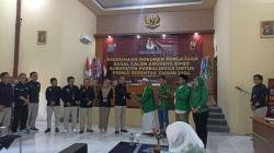 Bidik 5 Kursi, PPP Datangi KPU Purbalingga Diiringi Hadroh