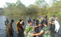 Jajaran Kodim 0603/Lebak Ikuti Tanam Mangrove Serentak Nasional di Malingping