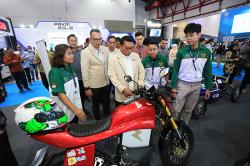 Moeldoko Resmi Buka Pameran Kendaraan Listrik PEVS 2023 di JIExpo Kemayoran Jakarta Pusat