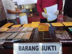 Pengedar Ribuan Obat Keras Tak Berizin di Kuningan Dibekuk Polisi