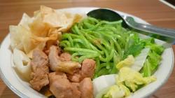 Mie Ayam Daun Kelor Tawarkan Sensasi Rasa Beda, Nikmatnya Bikin Ketagihan!