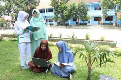 Keren,, SMK Pesantren di Probolinggo Ini Memiliki Sarana Praktek Terlengkap