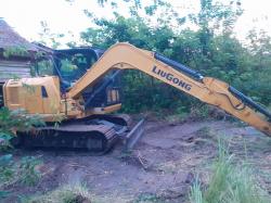 Geruduk Lokasi Pembabatan Kawasan Hutan di Desa Jeriji, Tim Gakkum KLHK Amankan 1 Unit Eksavator