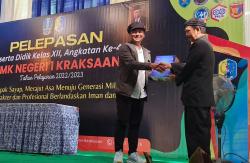 Faisol Riza Bantu Perpustakaan Digital Siswa SMK di Probolinggo