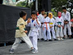 Olahraga Rekreasi Beladiri Kempo Ramaikan Car Free Day di Medan