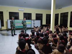 Edukasi Siswa SD, Satgas TMMD Berbagi Pengalaman Menjadi Prajurit TNI