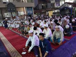 Warga Cilebut Barat Antusias Ikuti Gerakan Subuh Gabungan 