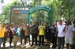 Menpora Dito Puji Keindahan Alam Bukit Lawang di Sumut