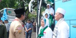 Pemberangkatan Kloter Kedua Calhaj Asal Garut, Wabup Berpesan Jaga Kesehatan Selama Ibadah Haji