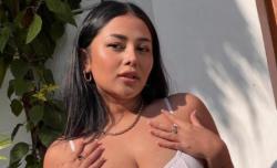 Artis Mutia Ayu Kembali Jadi Sorotan Usai Pamer Foto Seksi Pakai Swimsuit