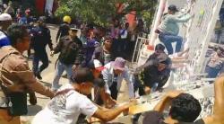 Aksi Massa Demo di Pendopo Cianjur Berujung Kisruh, Ada Apa...