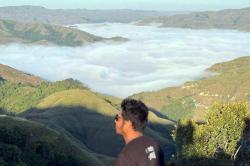 2 Bukit di Sumba Timur ini Memikat Hati, Negeri di Atas Awan dan Ndapanyami