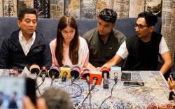 Didampingi Fadly Faisal, Rebecca Klopper Sampaikan Permohonan Maaf Soal Video Syur 47 Detik