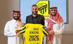 Karim Benzema Resmi Gabung Al Ittihad, Dapat Gaji Rp3,1 Triliun per Tahun