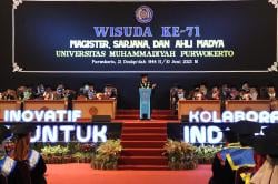 UMP Berhasil Cetak 43.932 Alumni di Wisuda Ke-71, Ini Pesan Rektor Kepada Wisudawan