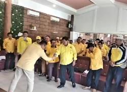 Dipinang 16 PK, Amor Siap Mencalonkan Diri sebagai Ketua DPD Partai Golkar Purwakarta