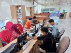 Pencari Kerja Yang Mengurus Kartu Kuning di Disnakertrans Grobogan Meningkat
